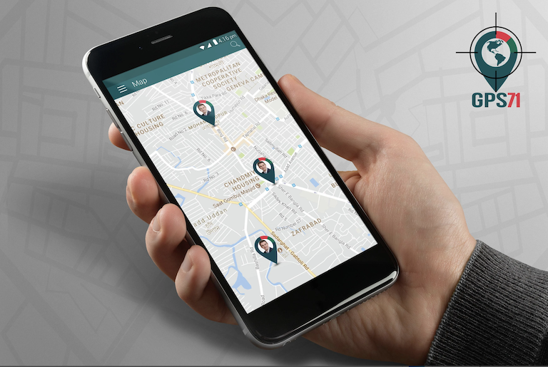 Tracking application interface displaying geolocation and monitoring features.